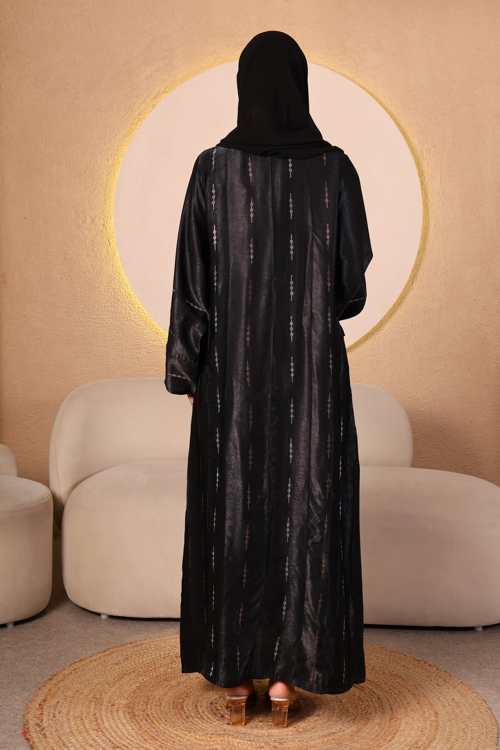 Aurezza in Black